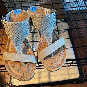 Rampage dress wedge sandles size 6